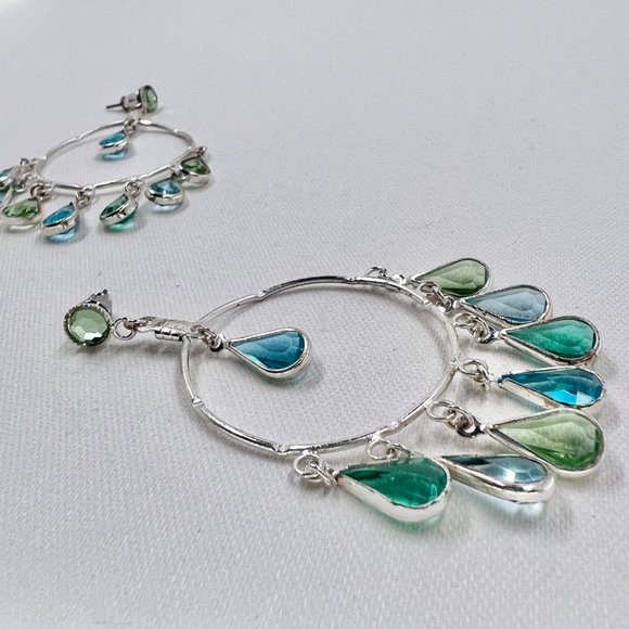 NWOT - Blue & Green Teardrop Beaded Silver Tone Chandelier Style Post Earrings - Picture 4 of 5